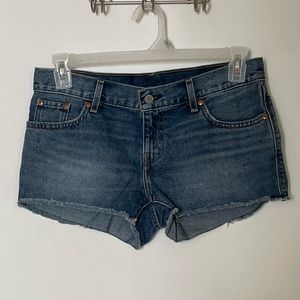 Levi’s Women’s Jeans-Short